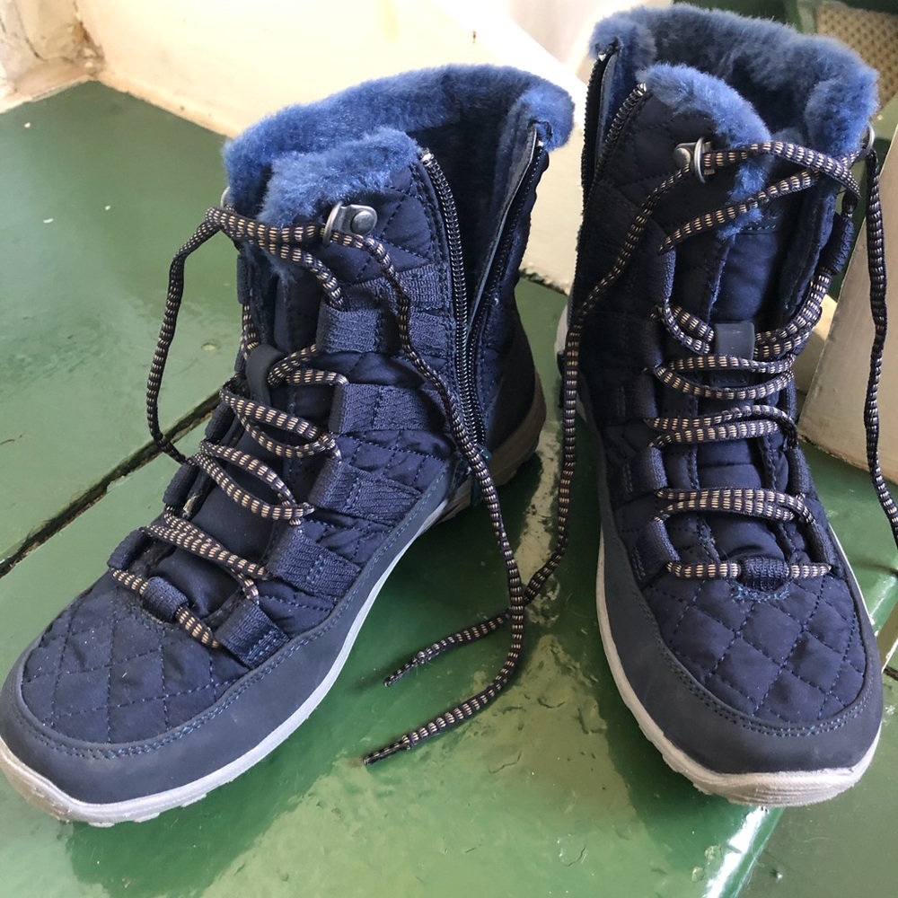 Skechers Winter Boots - only worn 2x!